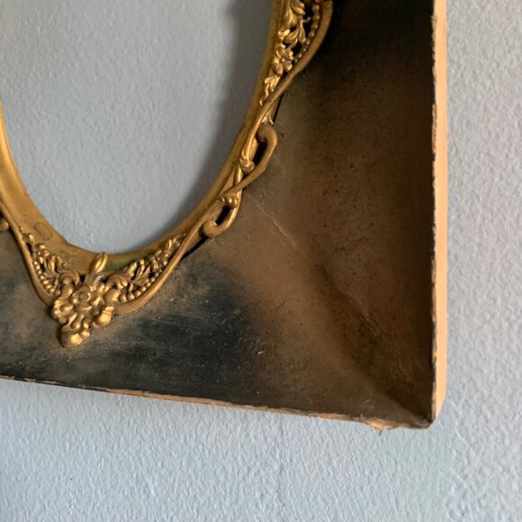 Stunning Antique Ornate Gold Oval Frame With Black Matte Finish Attic Find - Picture 3 of 12